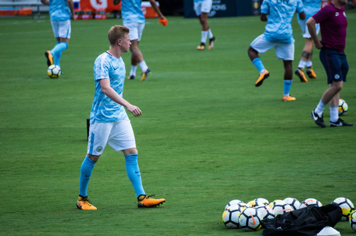 德布劳内2017-18百分赛季:100分英超冠军背后的中场大师课